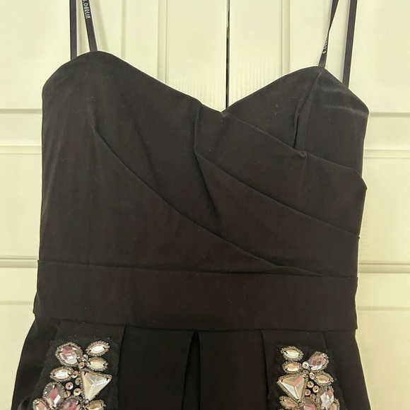 Strapless Black Dress with Pockets - Picture 3 of 5